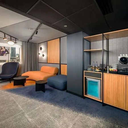 Novotel Centrum Hotel 4*
