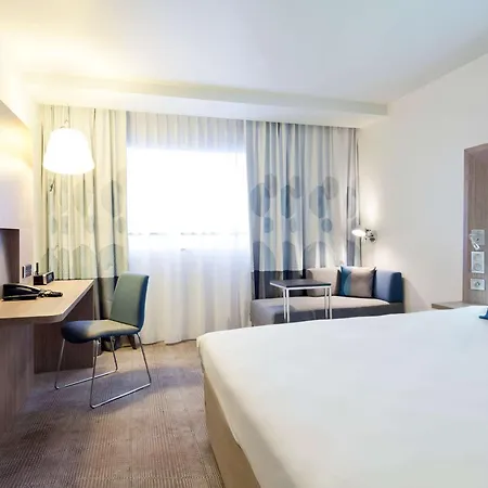 Novotel Centrum Hotel 4*