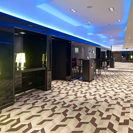 华沙中心诺富特酒店 酒店 4*