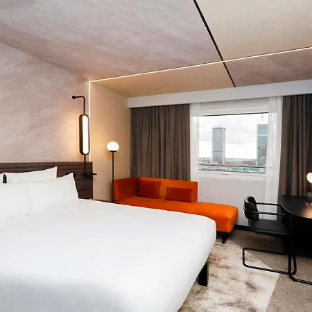 Novotel Centrum Hotel 4*