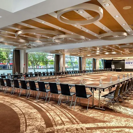 Hotel Novotel Centrum 4*