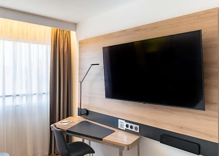 Novotel Centrum Hotel 4*