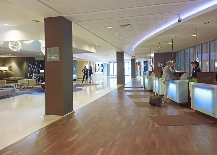 Novotel Centrum Hotel 4*