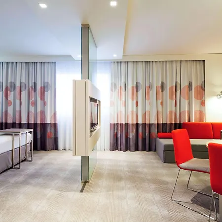 Novotel Centrum Отель 4*